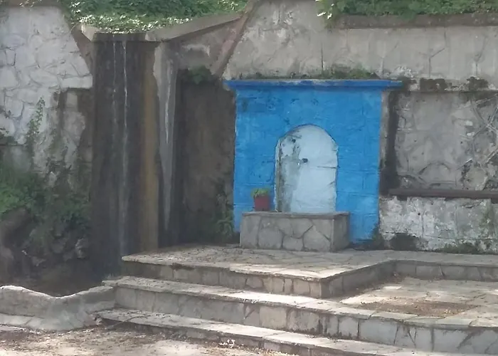 Zografia בית הארחה